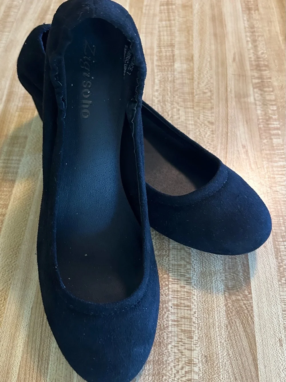 Women’s shoes flats
